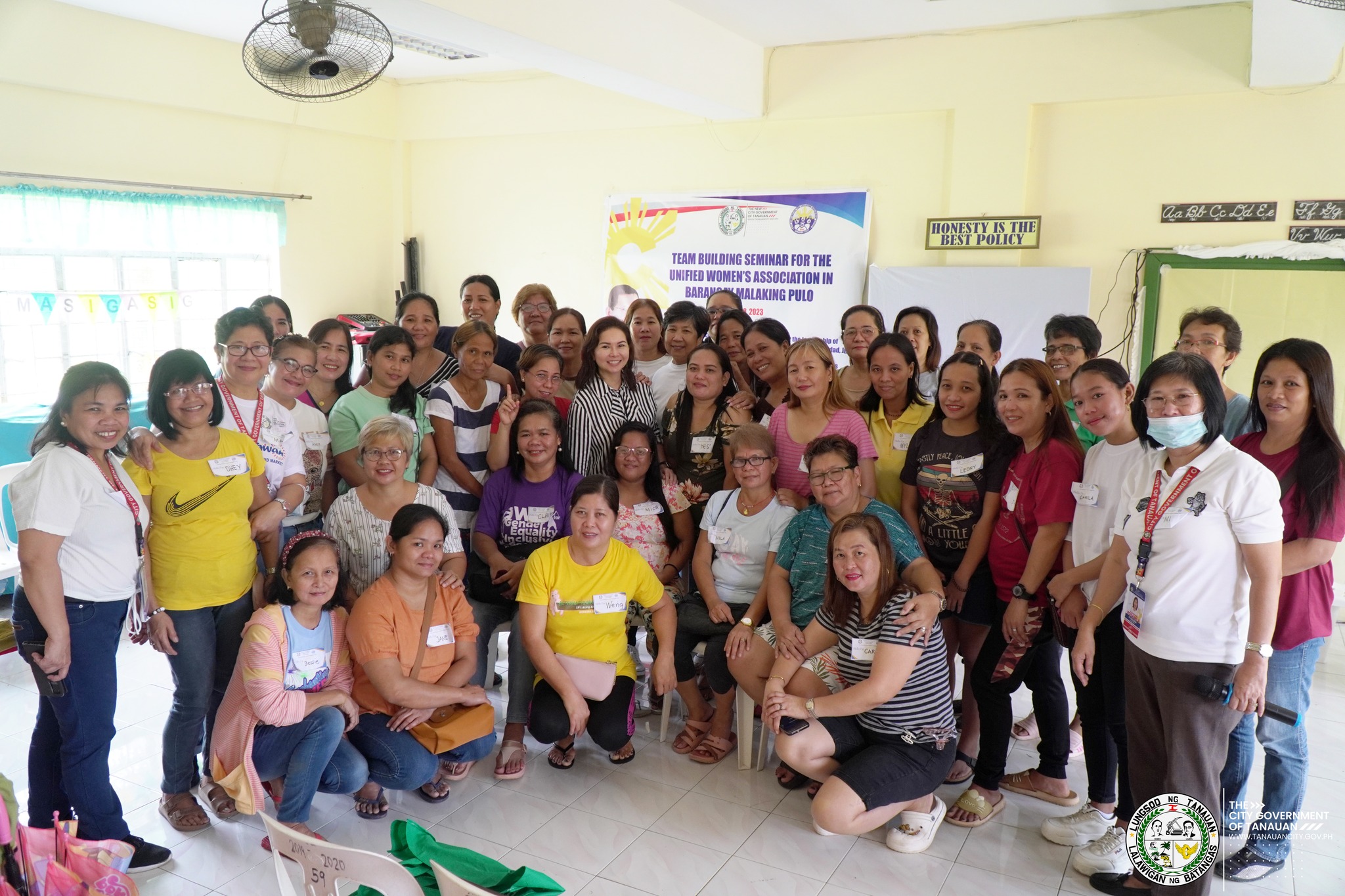 Team Building Seminar para sa mga Kababaihan