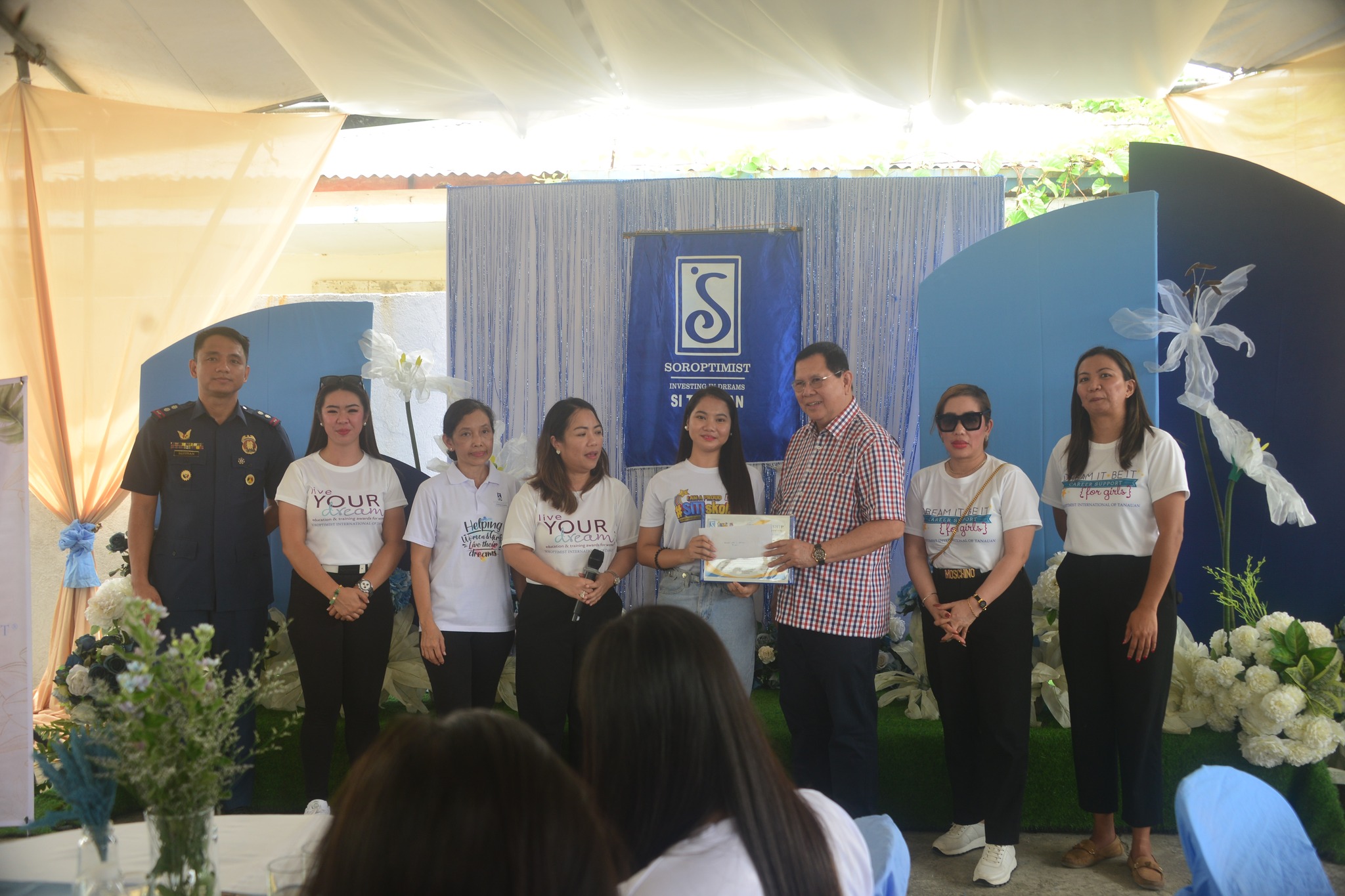 Scholarship grants Benificiaries ng Soroptimist International of Tanauan