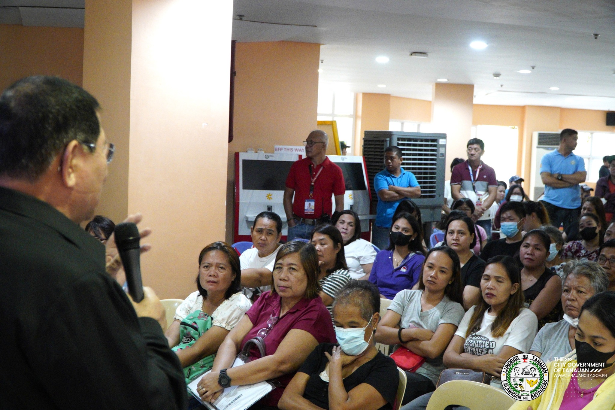 Local AICS para sa mga Tanaueño, ipinamahagi ni Mayor Sonny Perez Collantes!