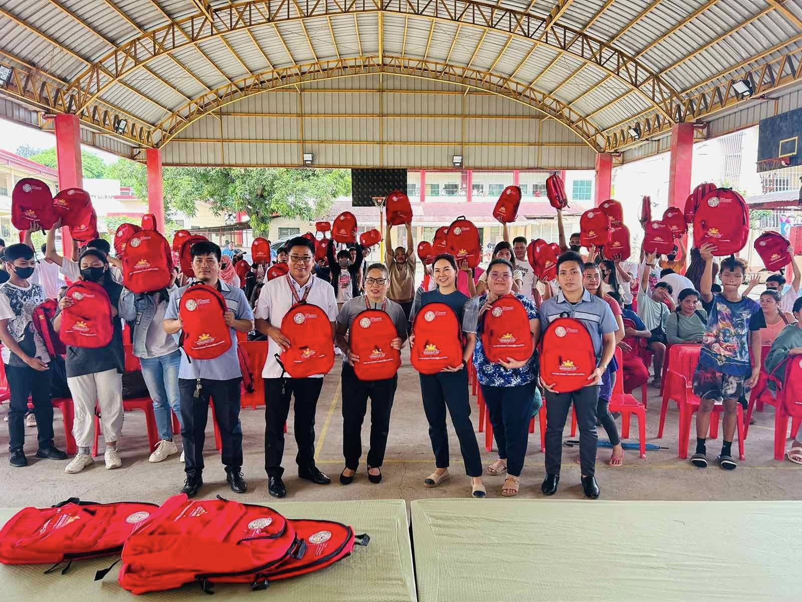 School Bags at Supplies para sa ALS Learners!