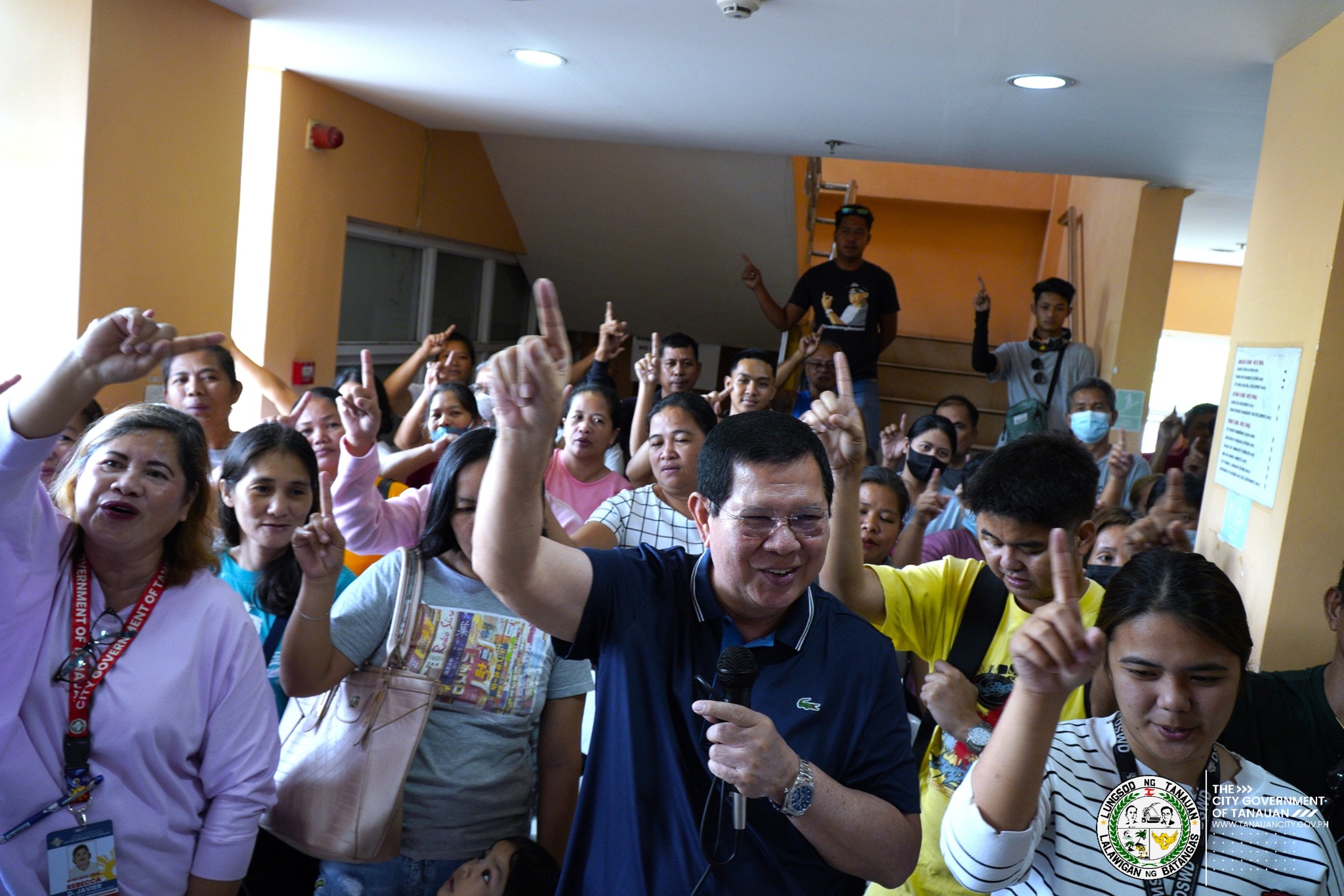 DSWD AICS para sa 56 na mga kababayan