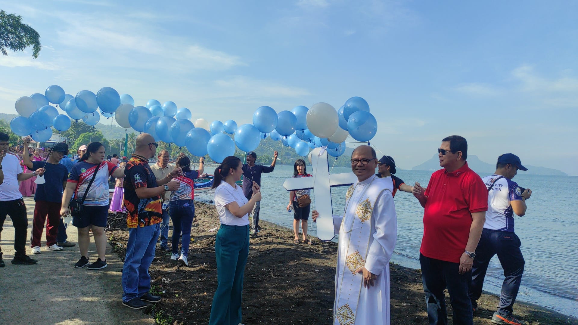 1st Fluvial Marian Parade sa Lawa ng Taal