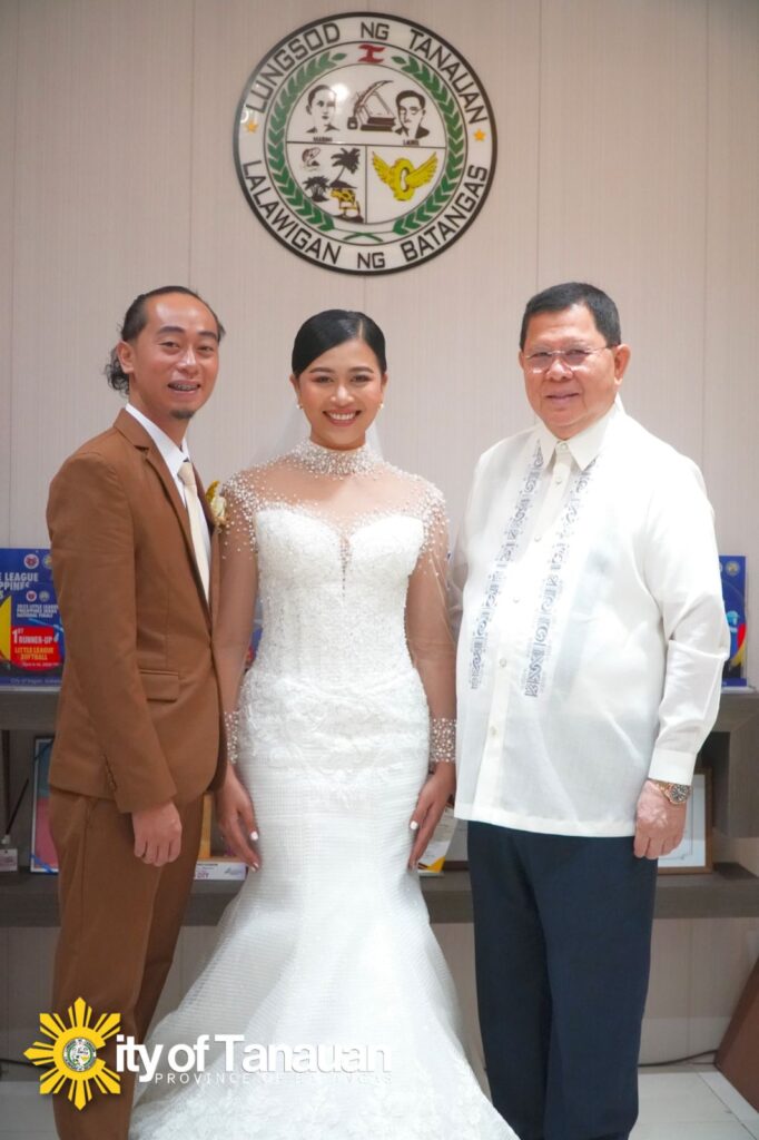 civil wedding tanauan city, mayor sonny collantes, mayor sonny perez collantes, tanauan city mayor, mayor of tanauan city batangas