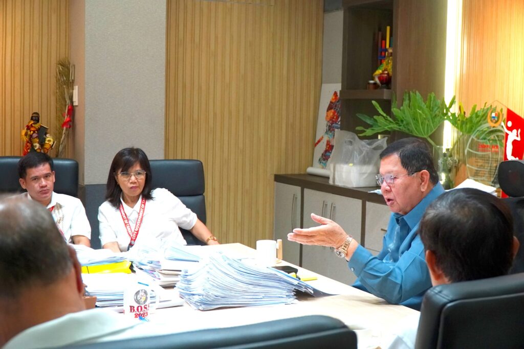 mayor sonny collantes, mayor sonny perez collantes, tanauan city mayor, mayor of tanauan city batangas