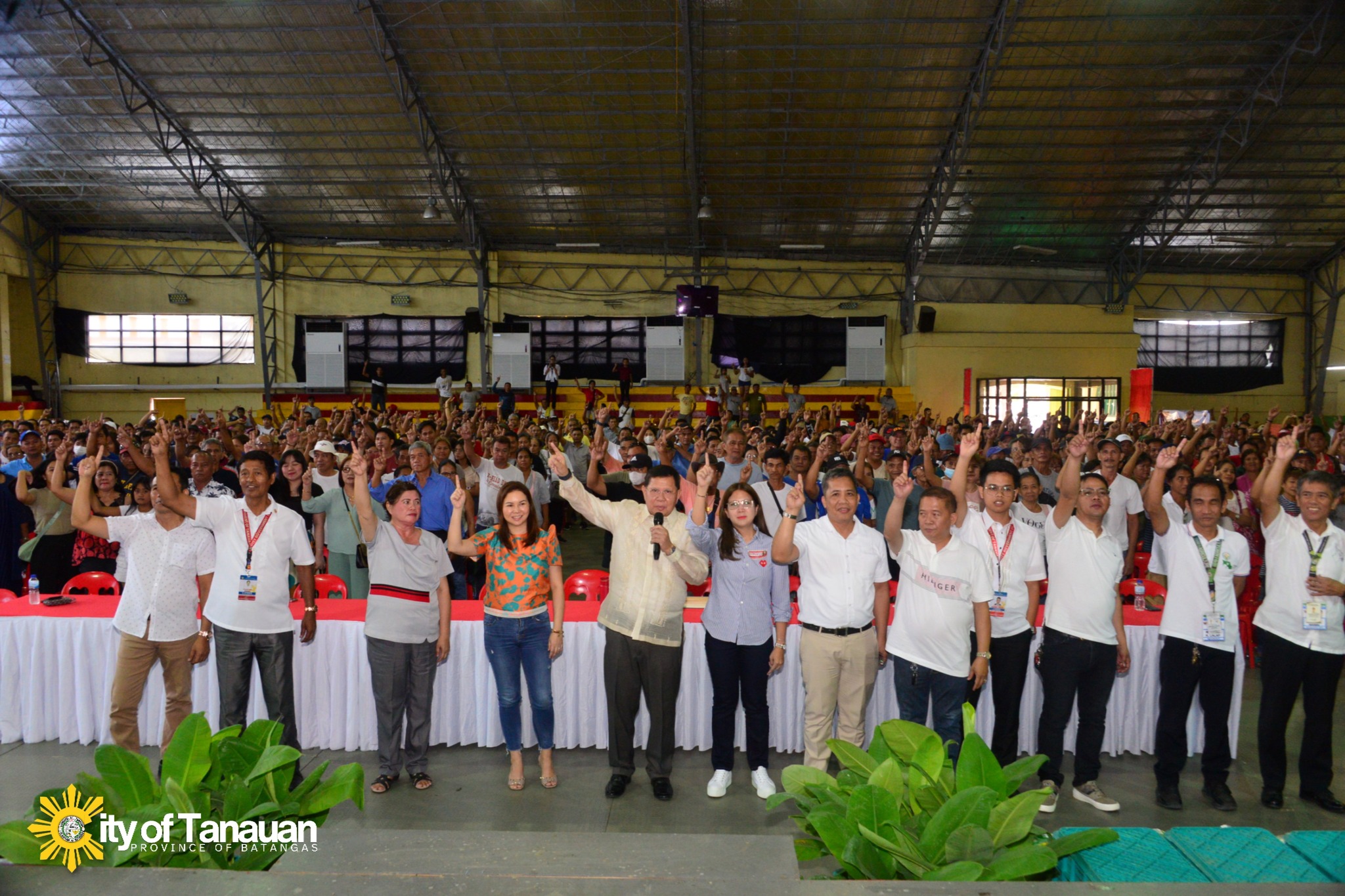 Mayor Sonny Perez Collantes Pinakita ang Suporta sa mga Magsasaka at Mangingisda