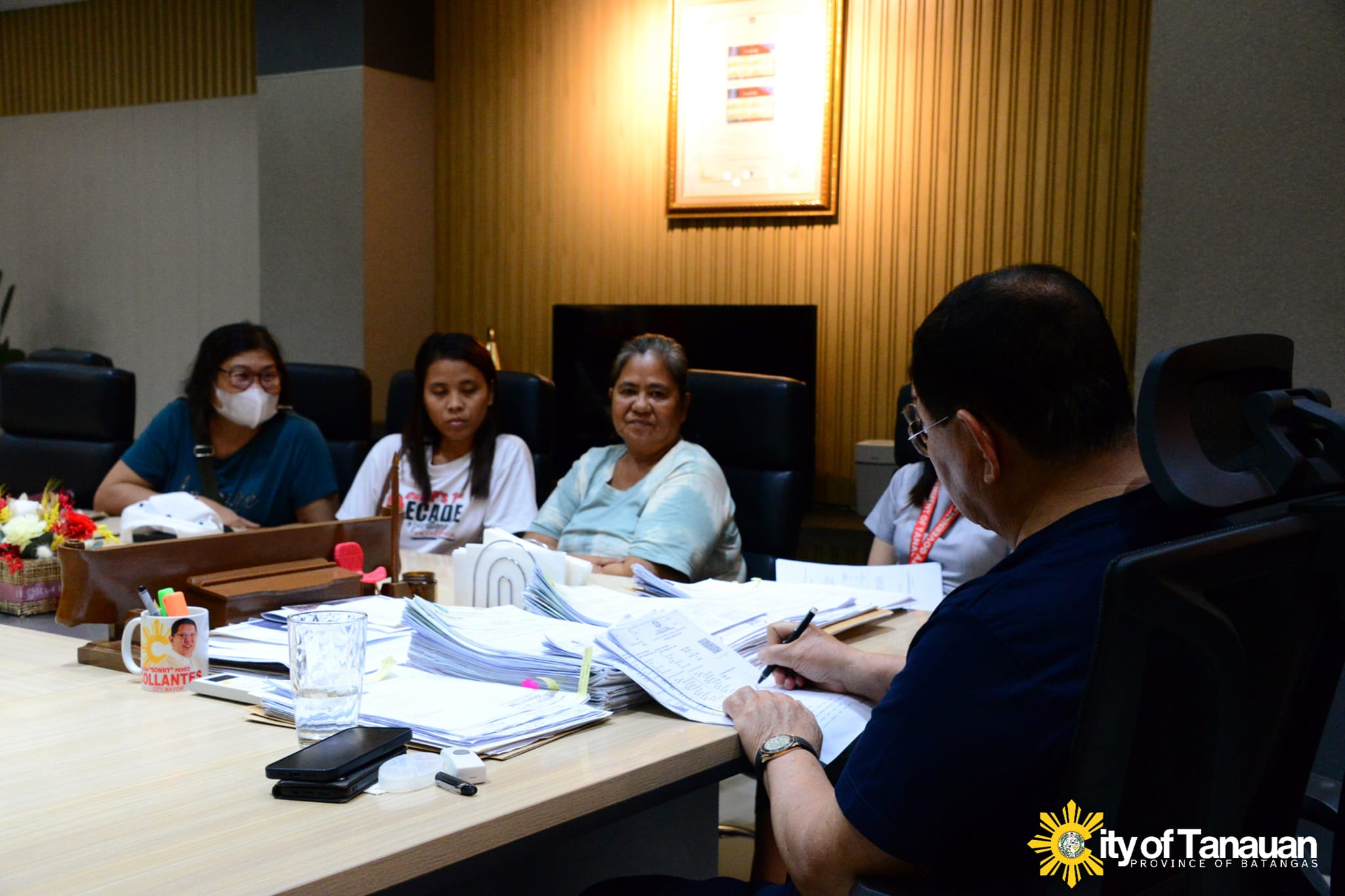 Tulong Pinansyal para sa mga sa Lokal na Tanaueño