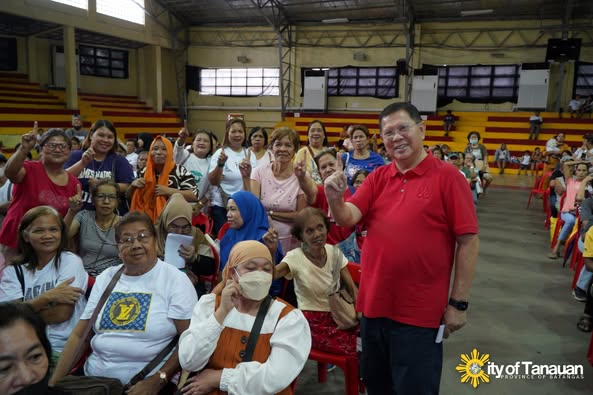Local AICS para sa mga Tanaueño, inihatid ni Mayor Sonny Perez Collantes!